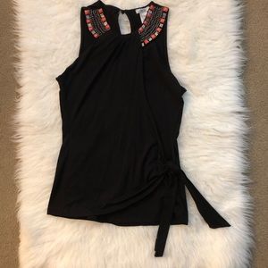 CACHE black wrap tank with chain and coral gems